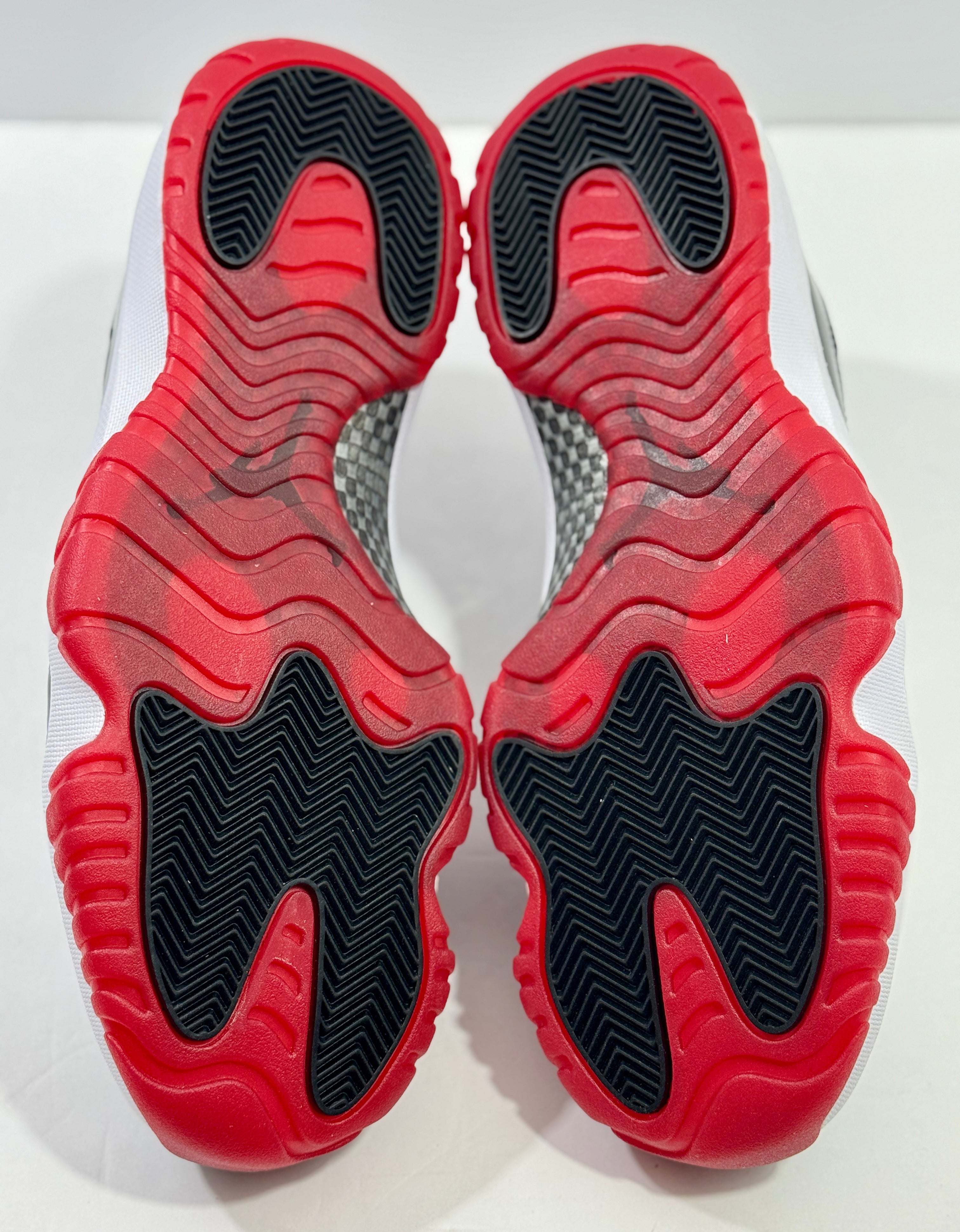 NEW SIZE 11.5 MENS - AIR JORDAN 11 RETRO LOW "CONCORD BRED" 2020