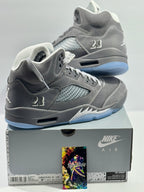 NEW SIZE 9.5 MENS - AIR JORDAN 5 RETRO "WOLF GREY" 2026