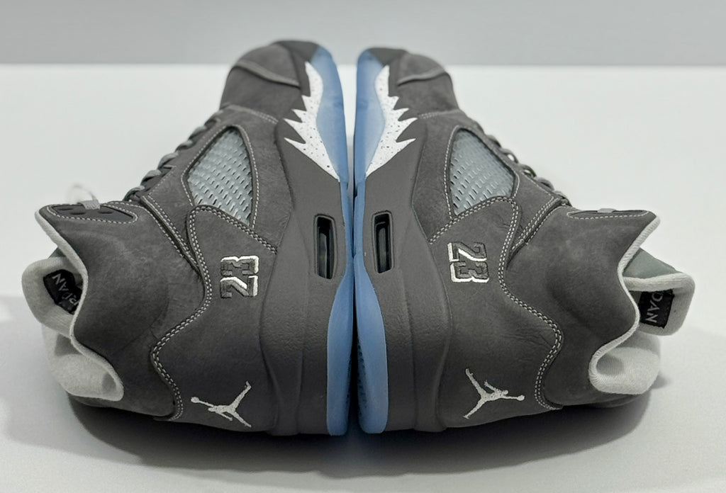NEW SIZE 9.5 MENS - AIR JORDAN 5 RETRO "WOLF GREY" 2026