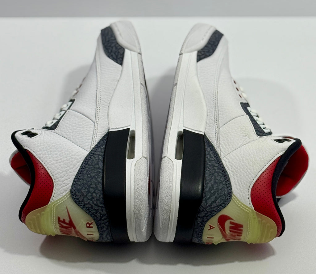 NEW W/DEFECTS SIZE 8 MENS - AIR JORDAN 3 RETRO SE "FIRE RED DENIM" 2020