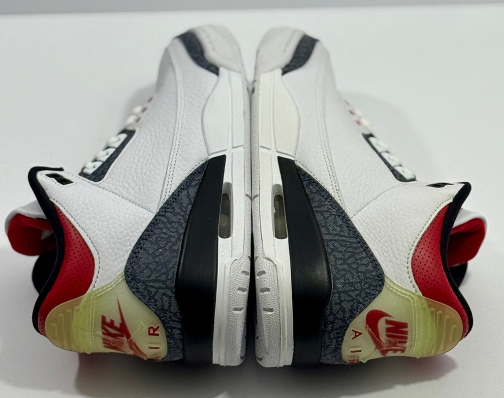 NEW W/DEFECTS SIZE 8 MENS - AIR JORDAN 3 RETRO SE "FIRE RED DENIM" 2020
