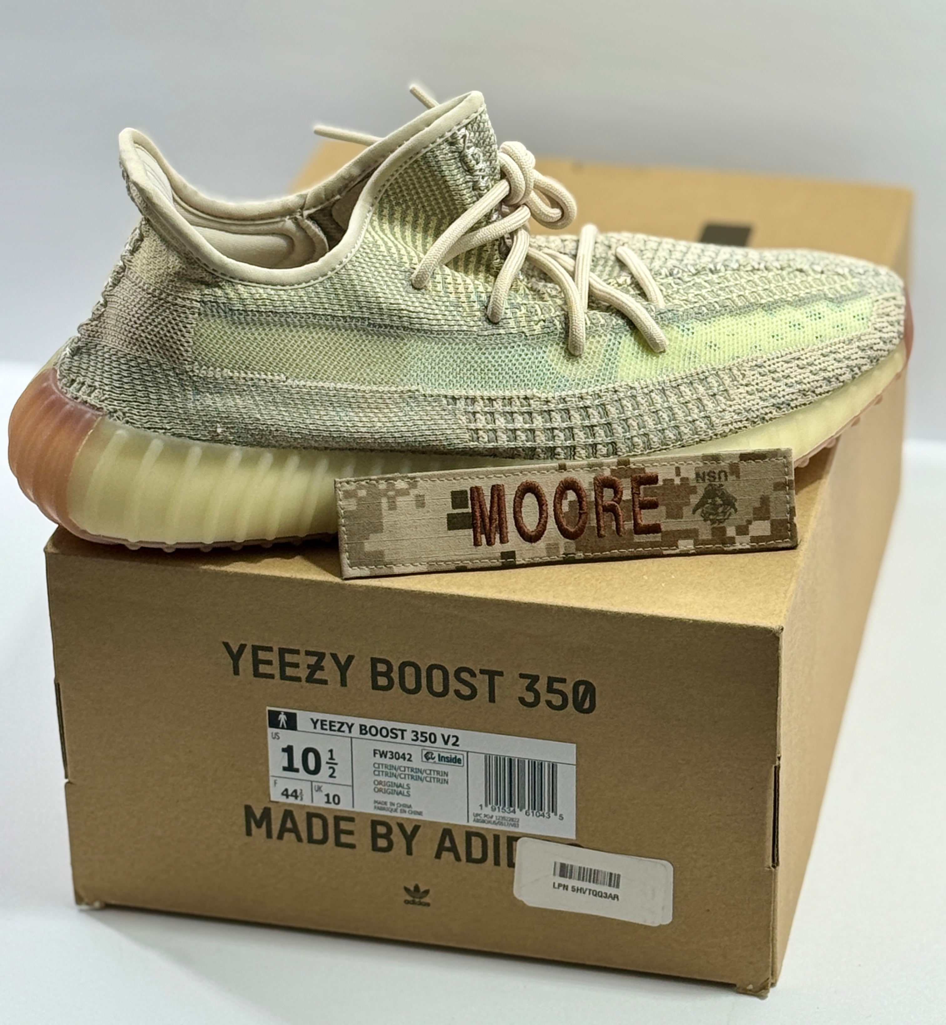 NEW SIZE 10.5 MENS - ADIDAS YEEZY BOOST 350 V2 "CITRIN NON REFLECTIVE" 2019