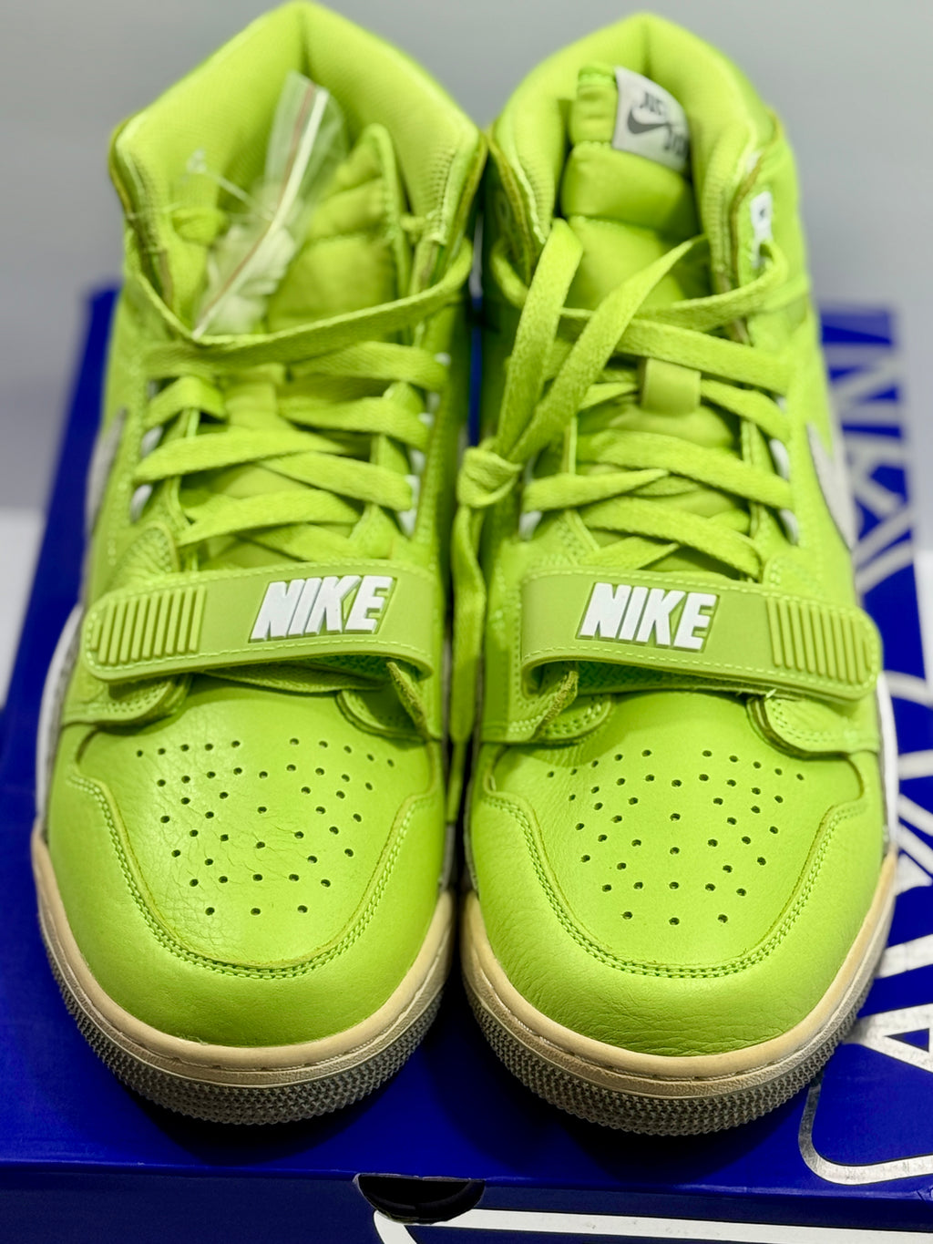 NEW W/DEFECTS SIZE 10.5 MENS - AIR JORDAN LEGACY 312 NRG "GHOST GREEN" 2018