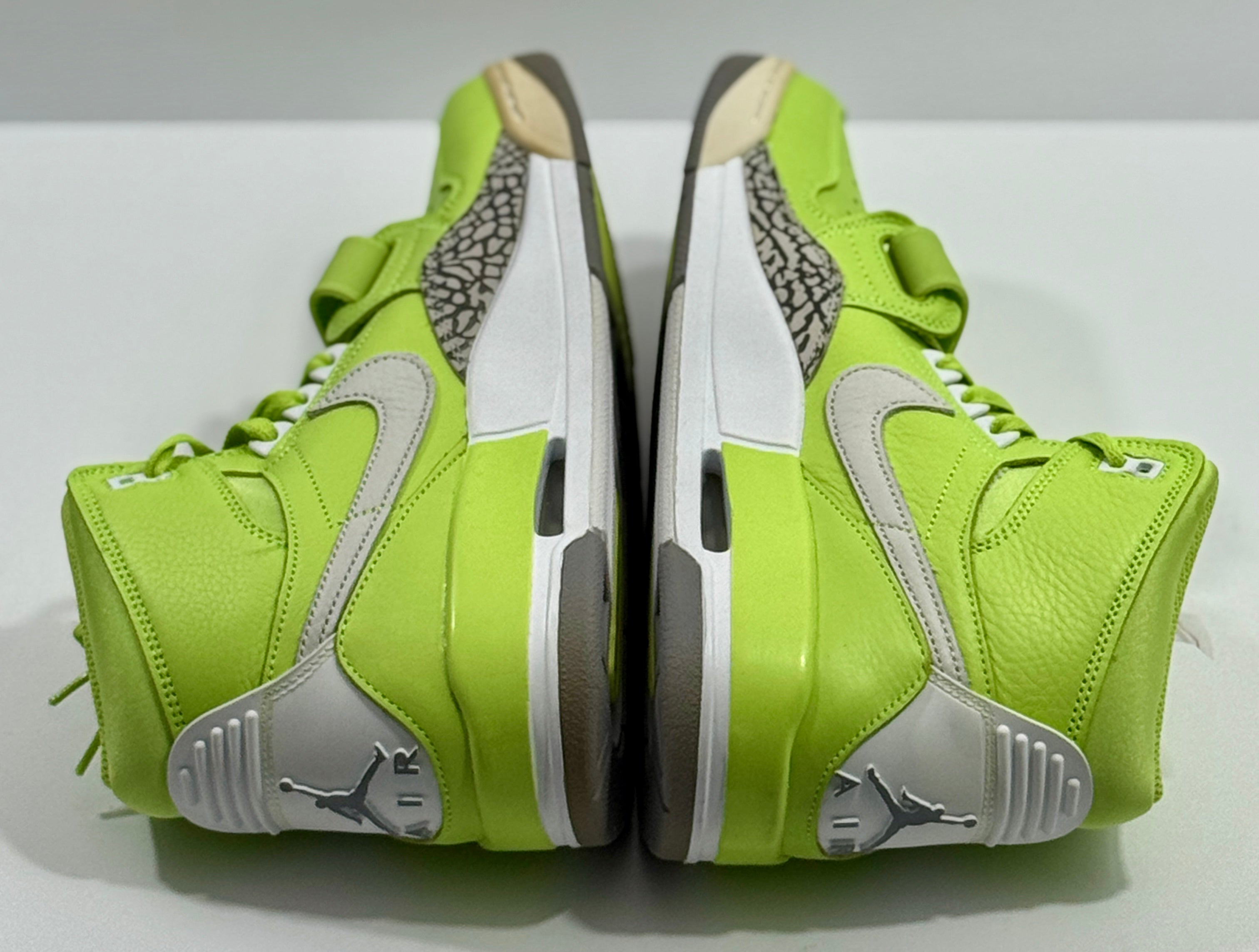 NEW W/DEFECTS SIZE 10.5 MENS - AIR JORDAN LEGACY 312 NRG "GHOST GREEN" 2018