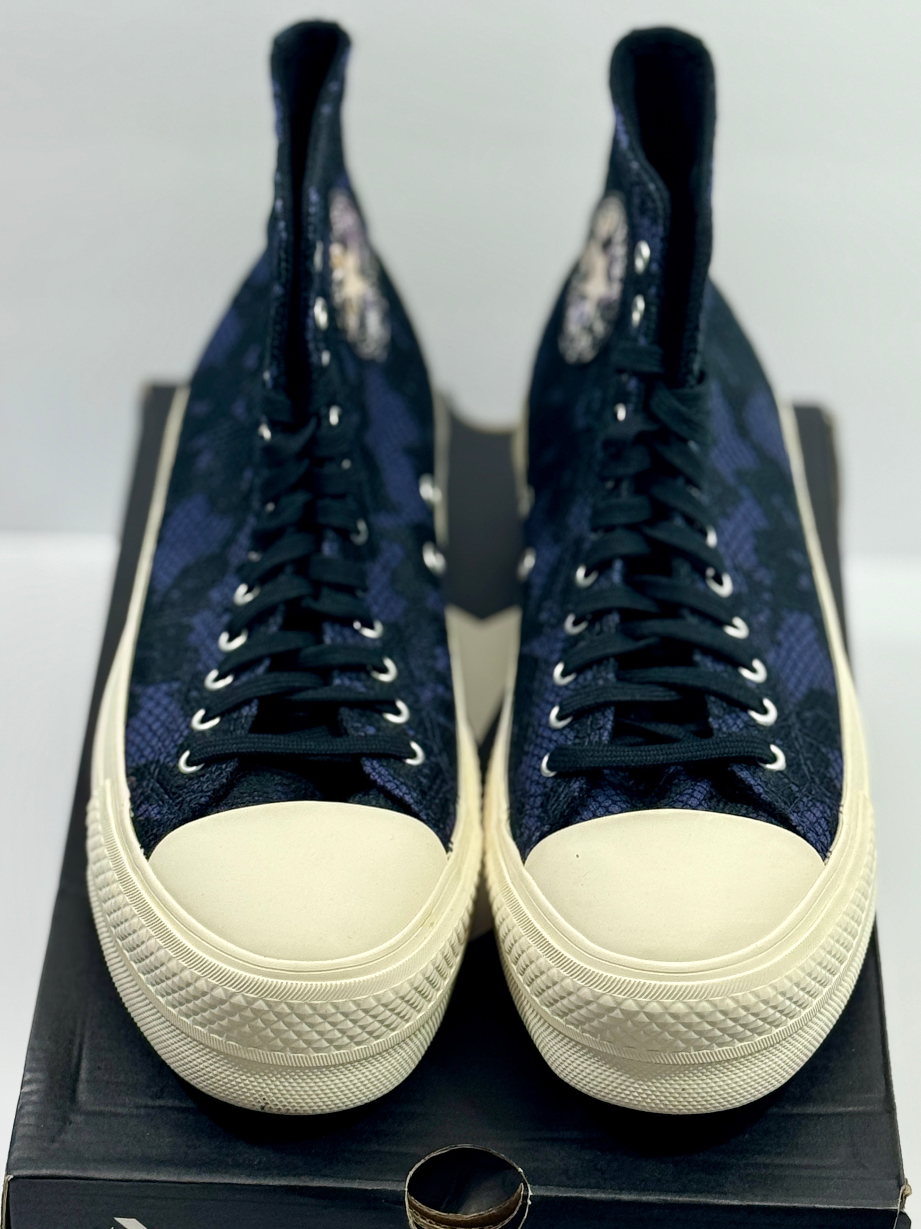 NEW SIZE 8 WOMENS - CONVERSE CHUCK TAYLOR ALL STAR PLATFORM HIGH TOP