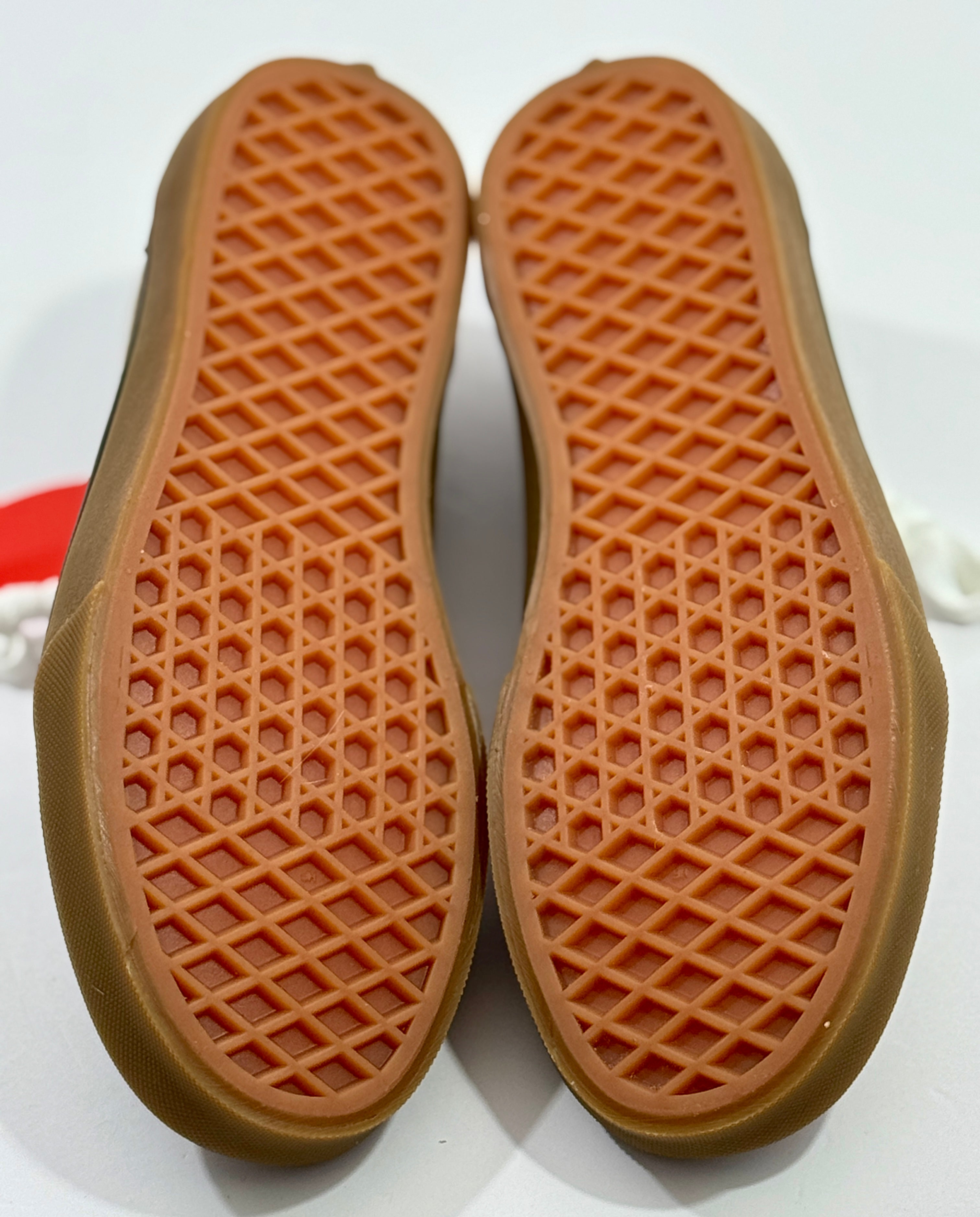 NEW SIZE 5 YOUTH - VANS WARD "HERRINGBONE DACHSHUND GUM" 2022