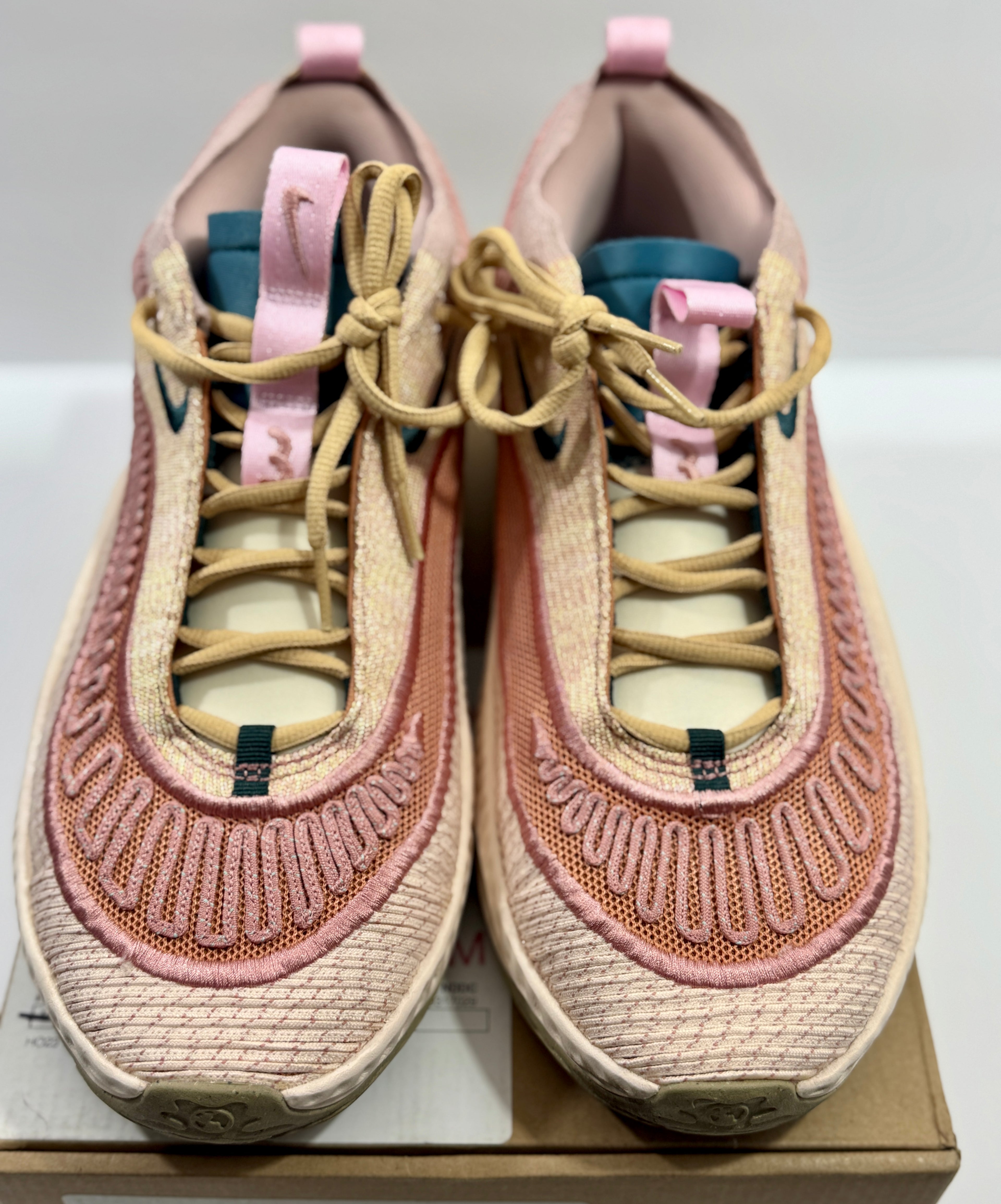 USED SIZE 9 MENS - NIKE COSMIC UNITY 3 "GAUVA ICE" 2023
