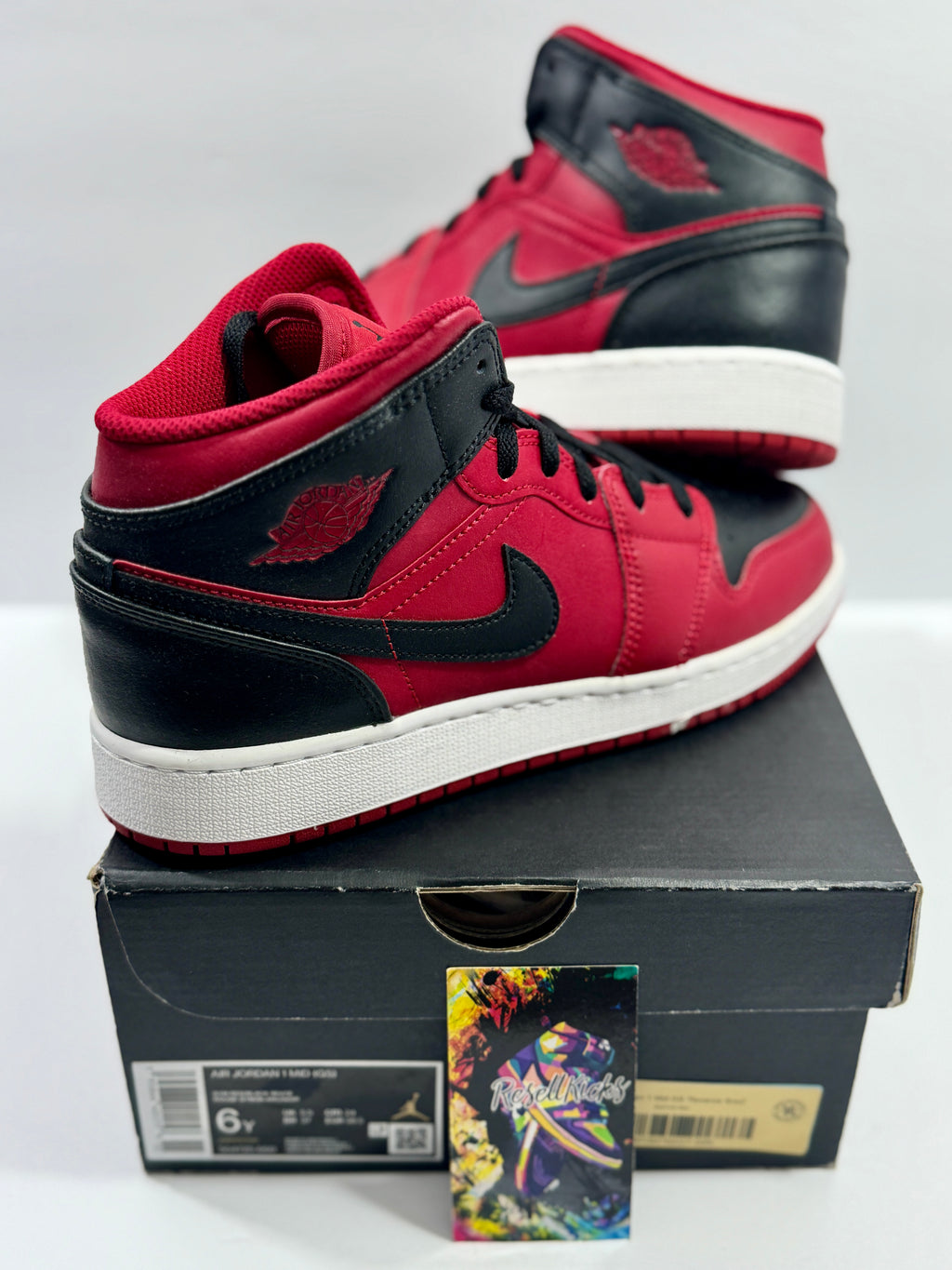 NEW SIZE 6 YOUTH - AIR JORDAN 1 MID "REVERSE BRED" 2021