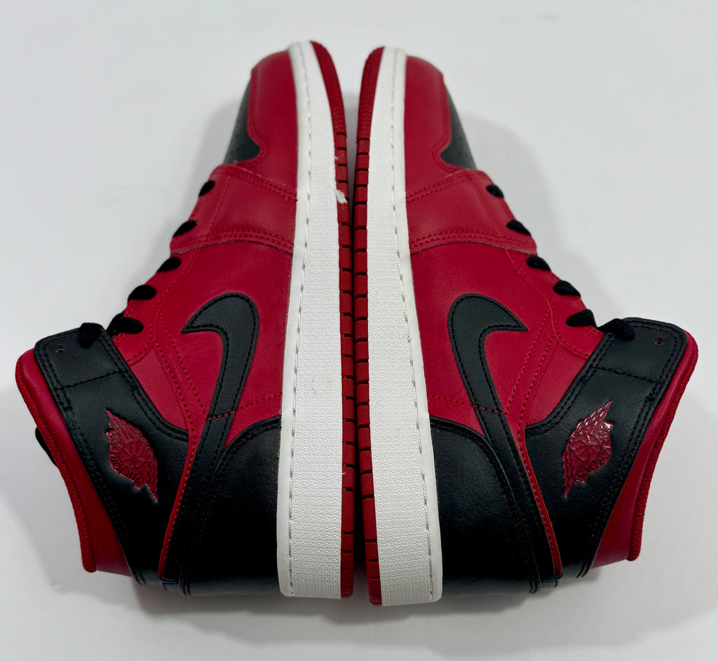 NEW SIZE 6 YOUTH - AIR JORDAN 1 MID "REVERSE BRED" 2021