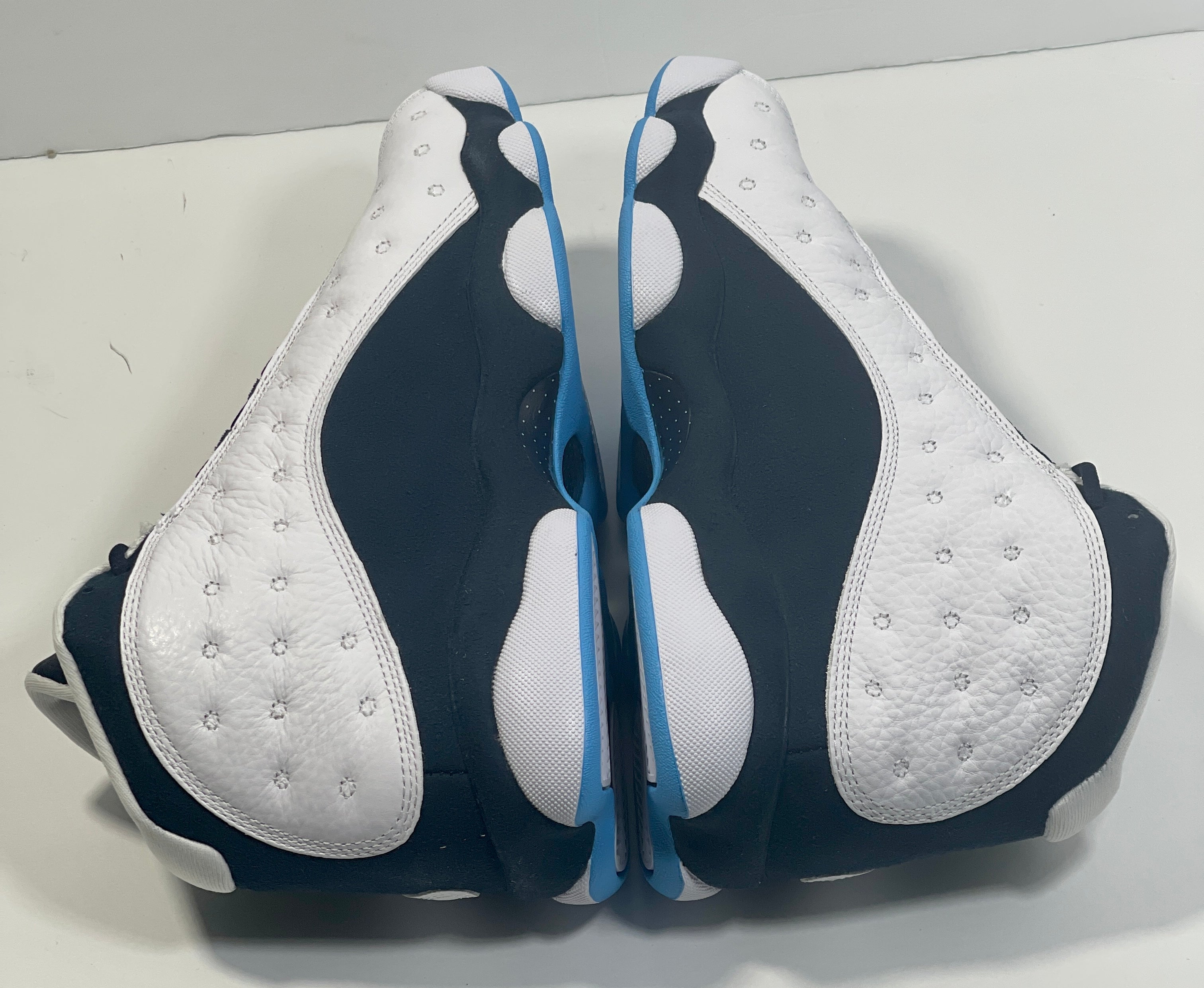 NEW SIZE 8 MENS - AIR JORDAN 13 RETRO "OBSIDIAN" 2021