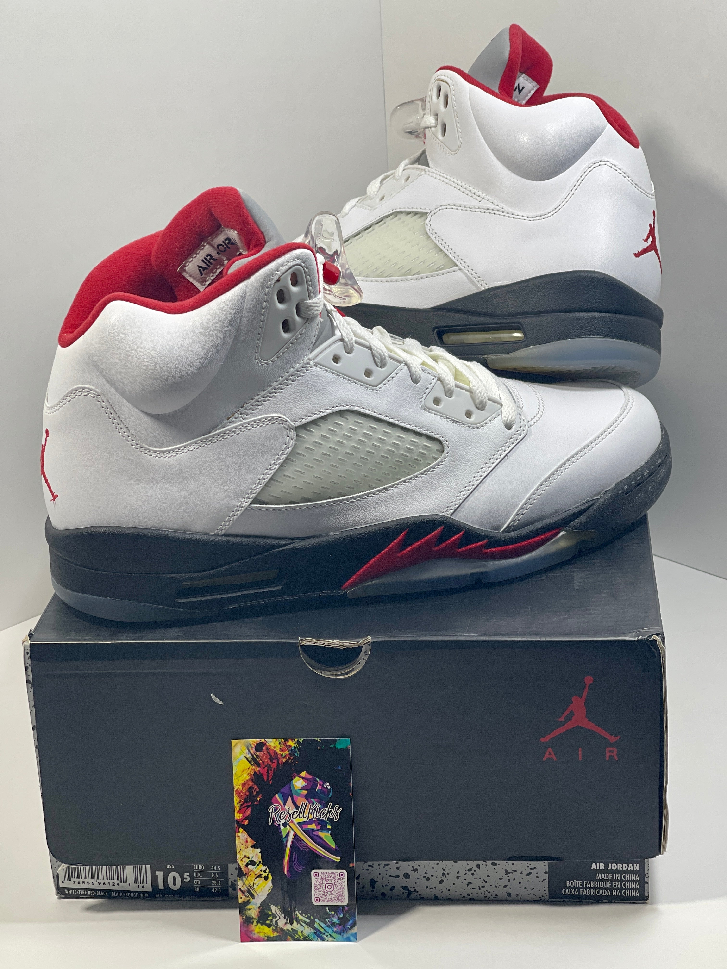 NEW SIZE 10.5 MENS - AIR JORDAN 5 RETRO "FIRE RED" 2013