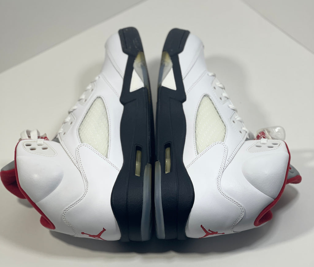 NEW SIZE 10.5 MENS - AIR JORDAN 5 RETRO "FIRE RED" 2013