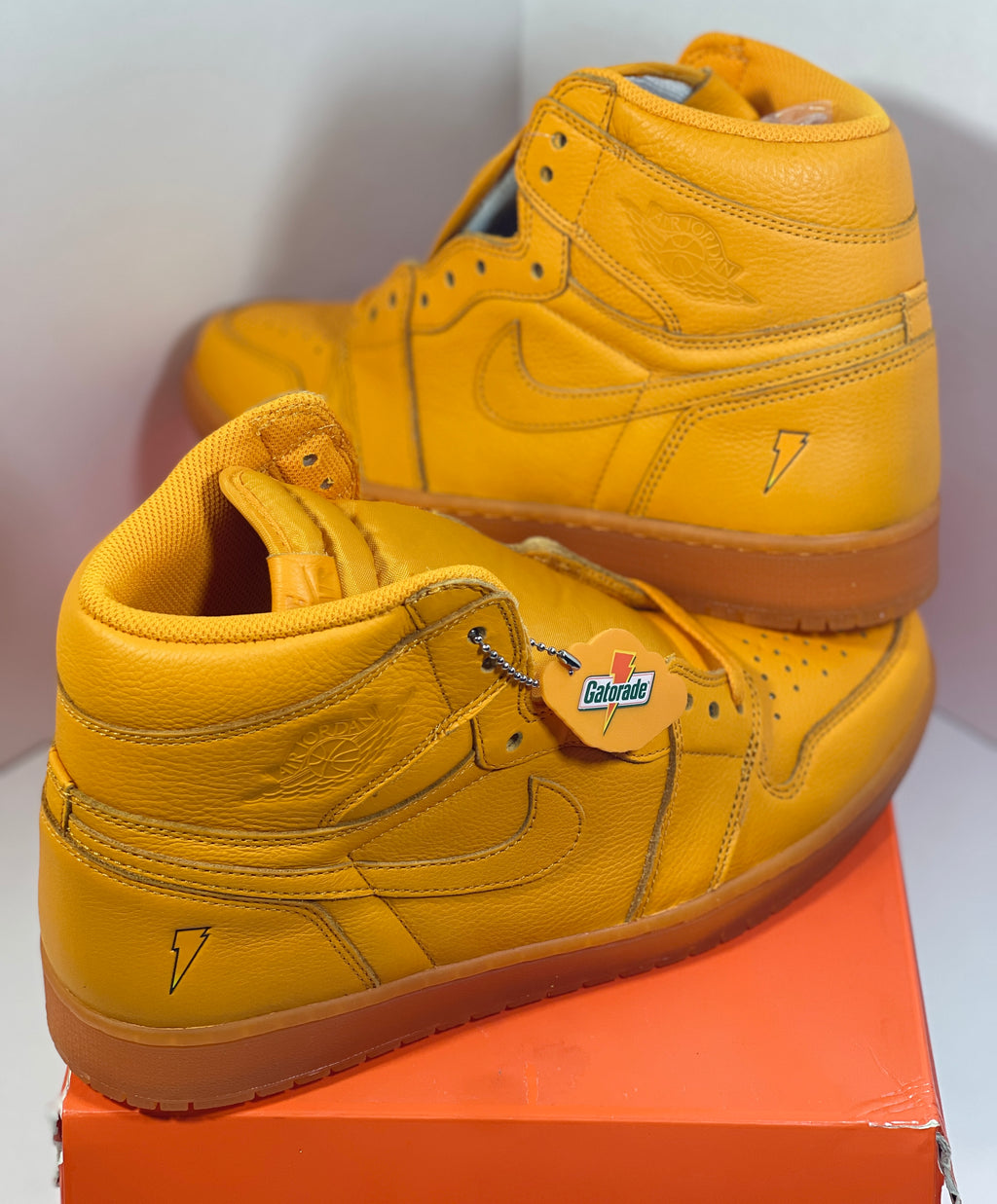 NEW SIZE 12 MENS - AIR JORDAN 1 RETRO HIGH OG G8RD "ORANGE PEEL" 2017