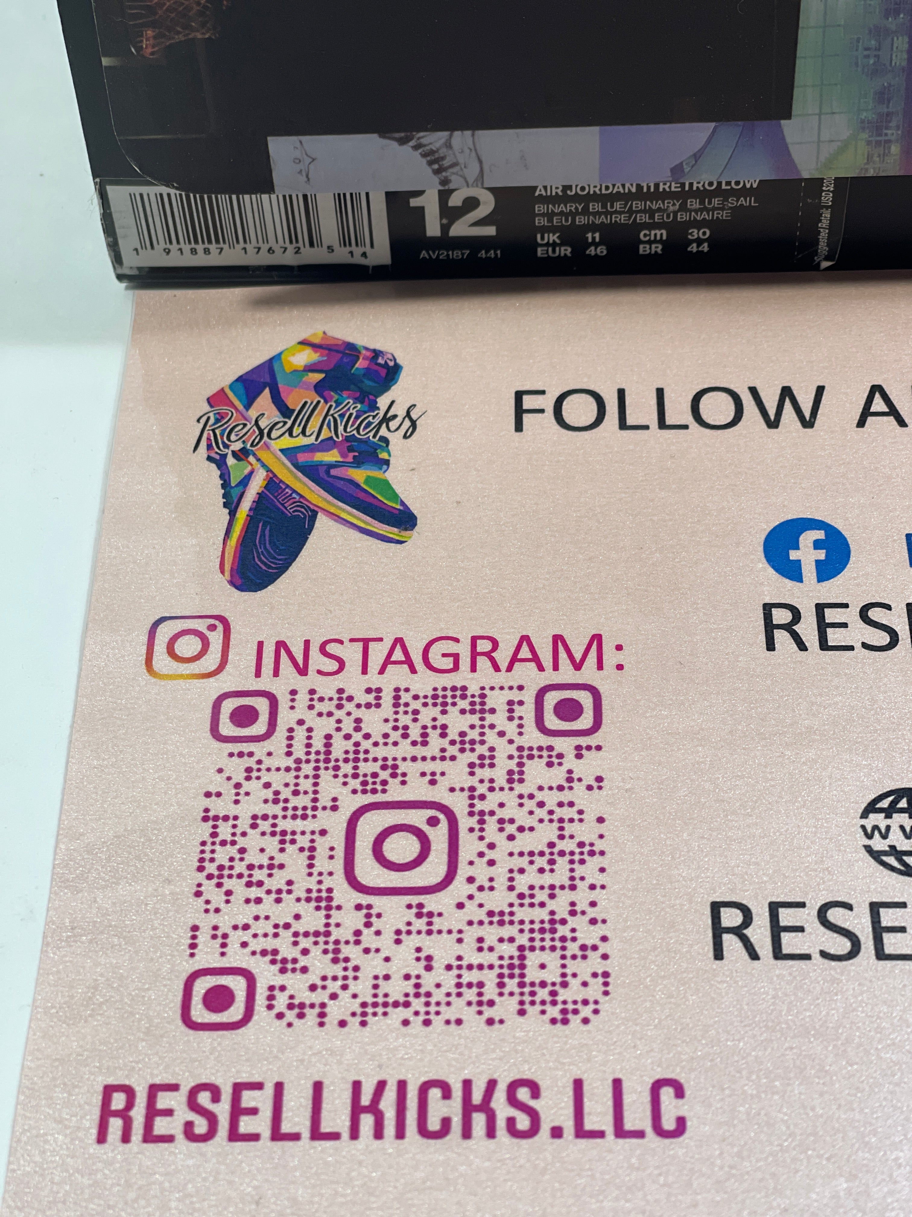 NEW SIZE 12 MENS - AIR JORDAN 11 RETRO LOW "DEREK JETER RE2PECT" 2018