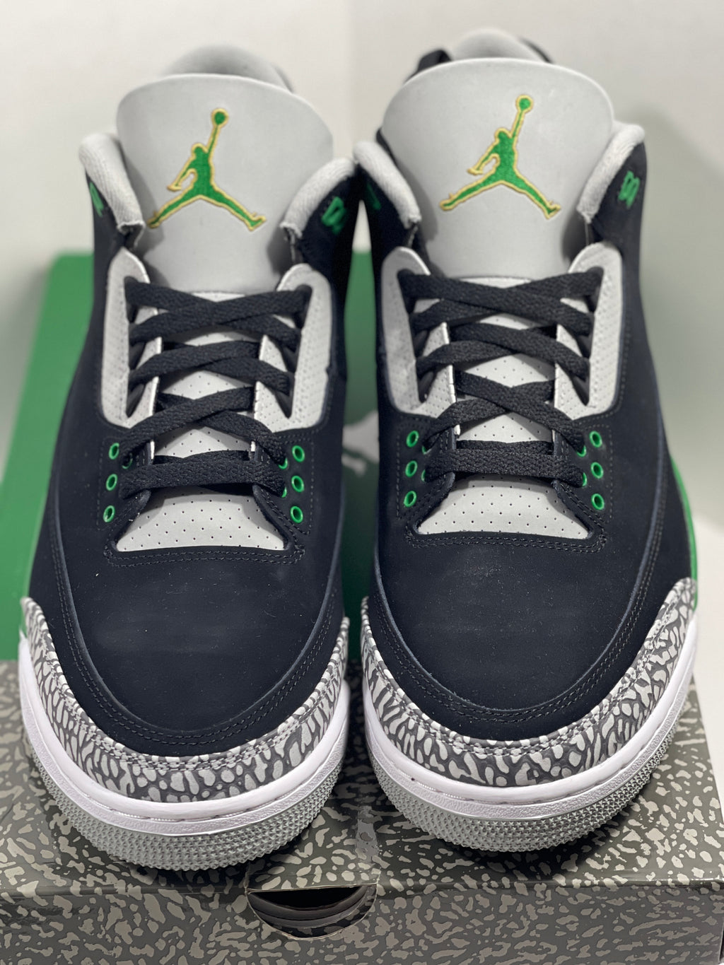 NEW SIZE 12 MENS - AIR JORDAN 3 RETRO "PINE GREEN" 2021