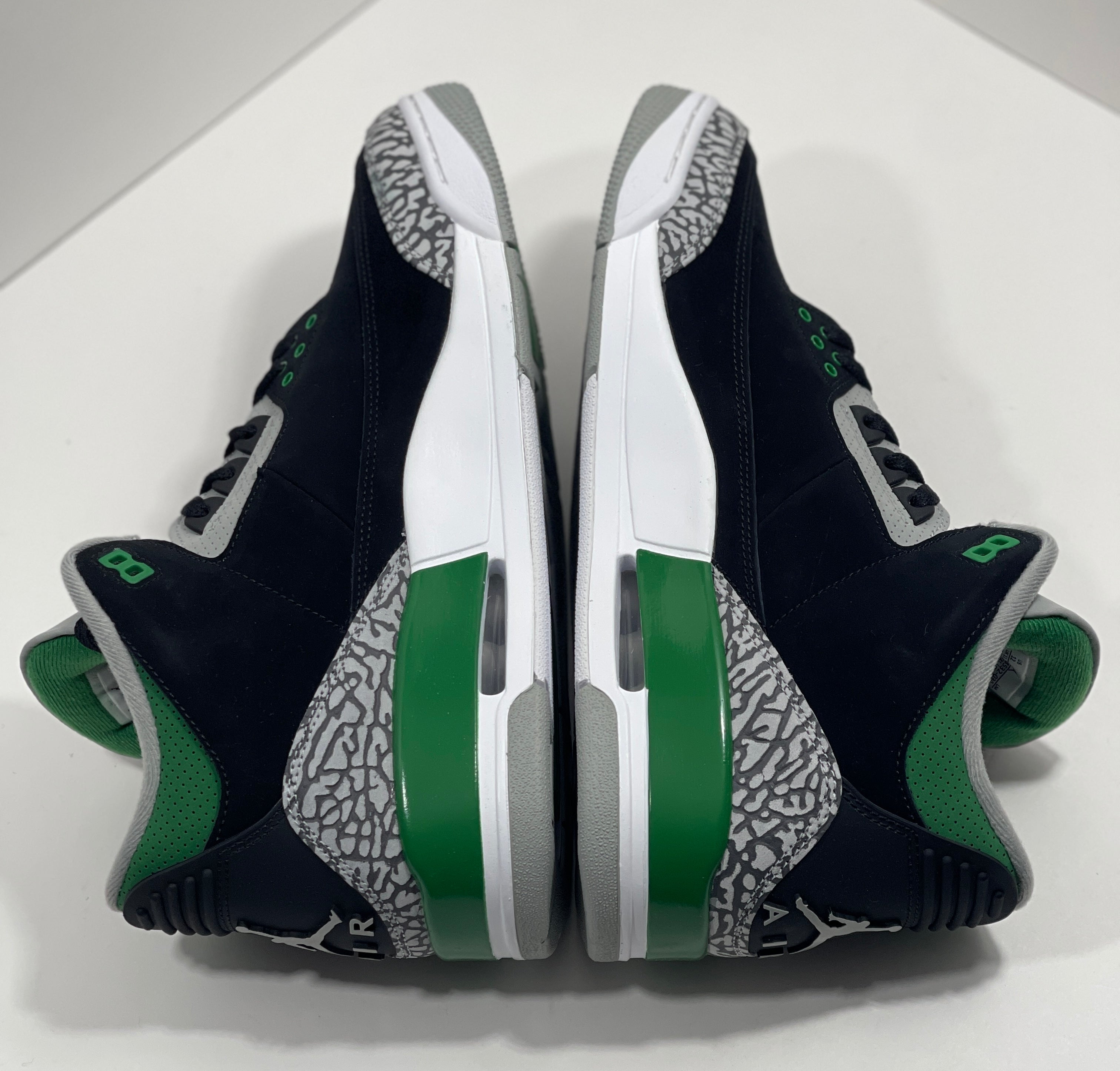 NEW SIZE 12 MENS - AIR JORDAN 3 RETRO "PINE GREEN" 2021