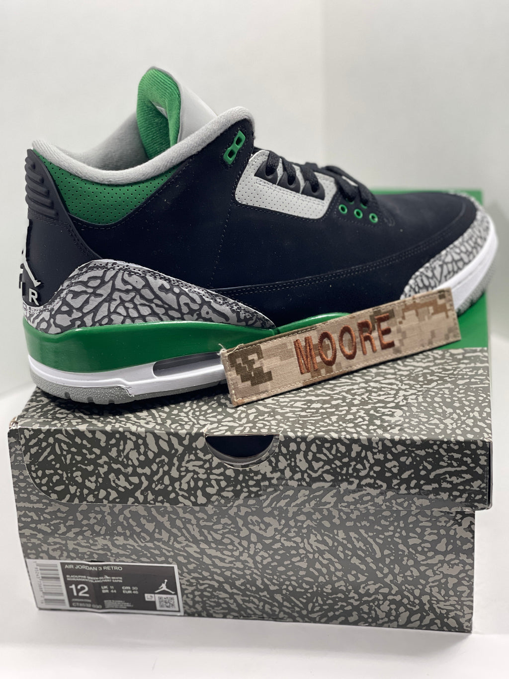 NEW SIZE 12 MENS - AIR JORDAN 3 RETRO "PINE GREEN" 2021