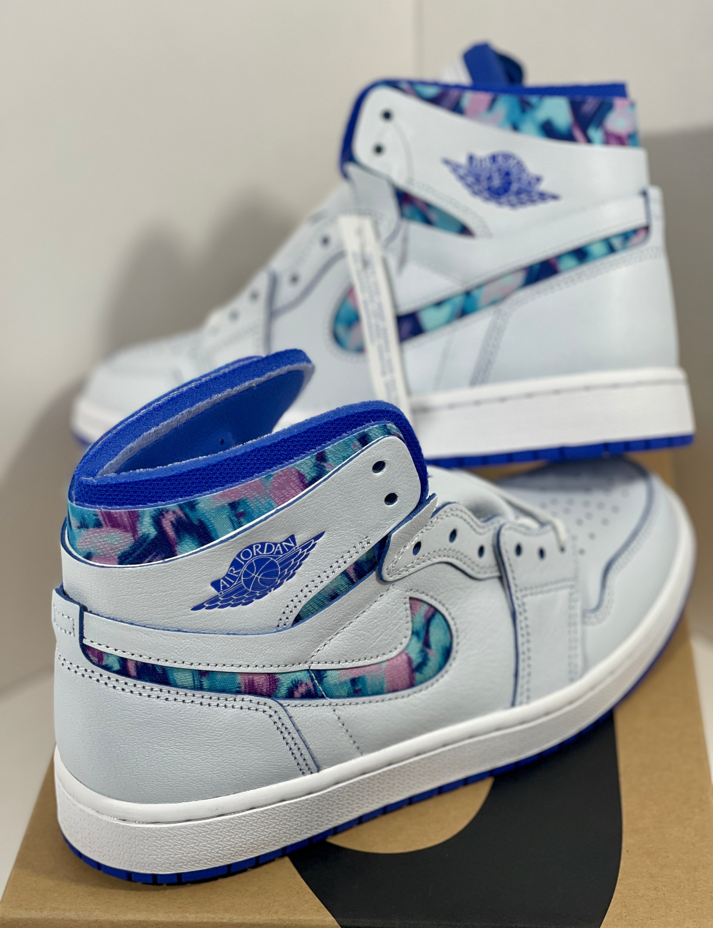 NEW SIZE 6.5 WOMENS - AIR JORDAN 1 HIGH ZOOM COMFORT "25 YEARS IN CHINA" 2022