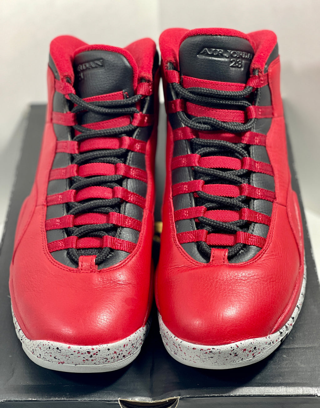 USED SIZE 10 MENS - AIR JORDAN 10 RETRO "BULLS OVER BROADWAY" 2015