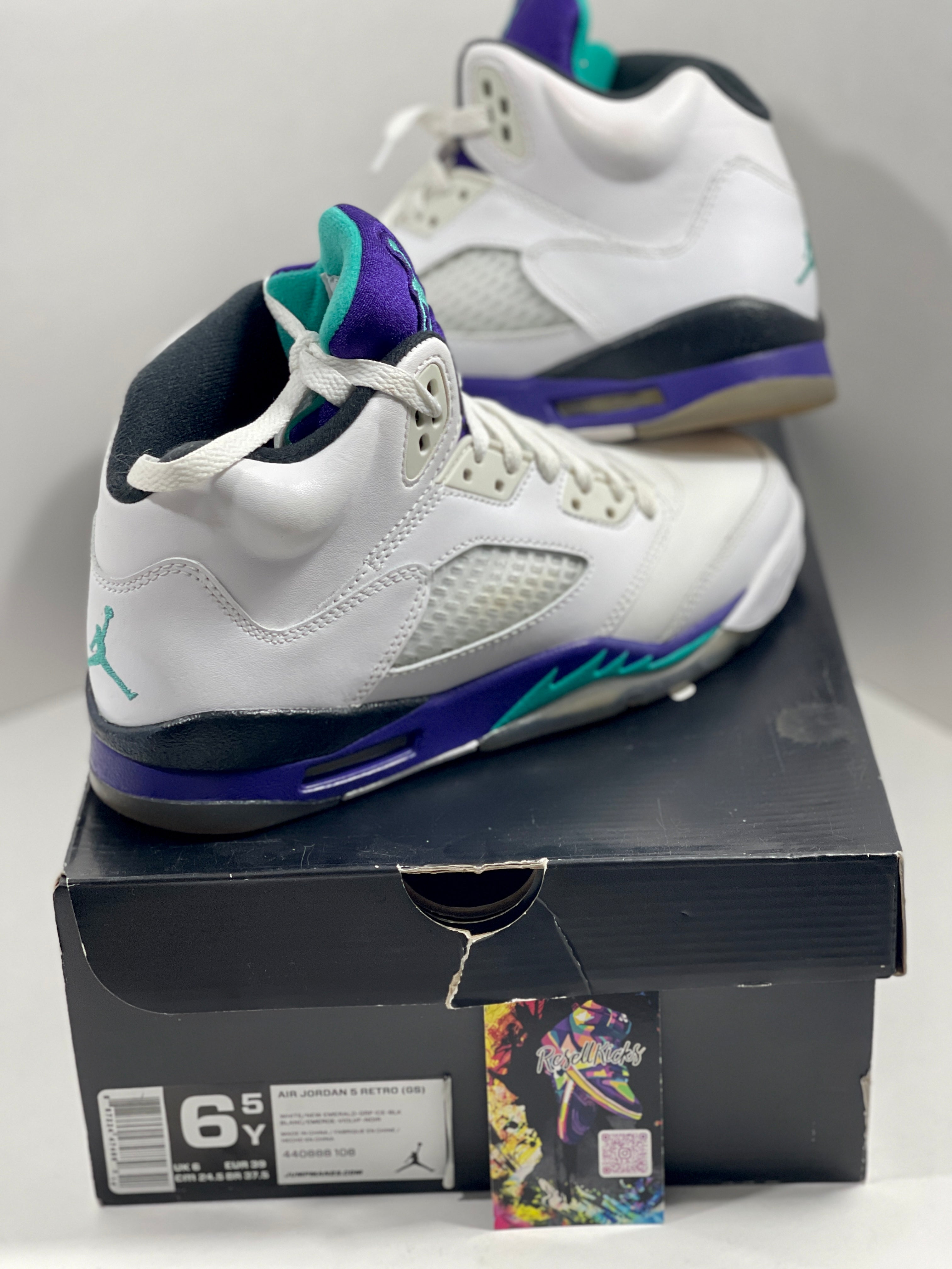USED SIZE 6.5 YOUTH - AIR JORDAN 5 RETRO "GRAPE" 2013 (GS)