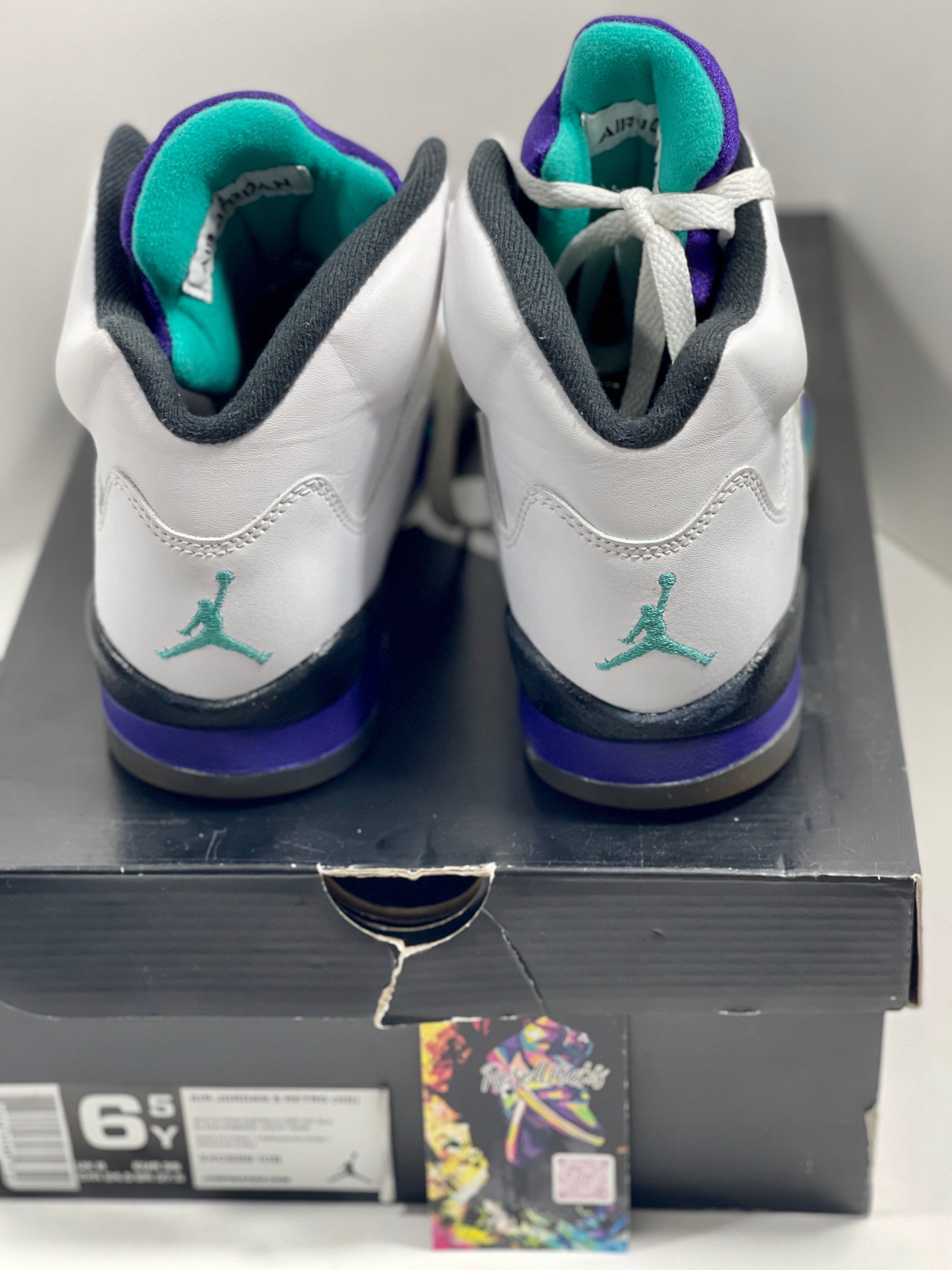 USED SIZE 6.5 YOUTH - AIR JORDAN 5 RETRO "GRAPE" 2013 (GS)