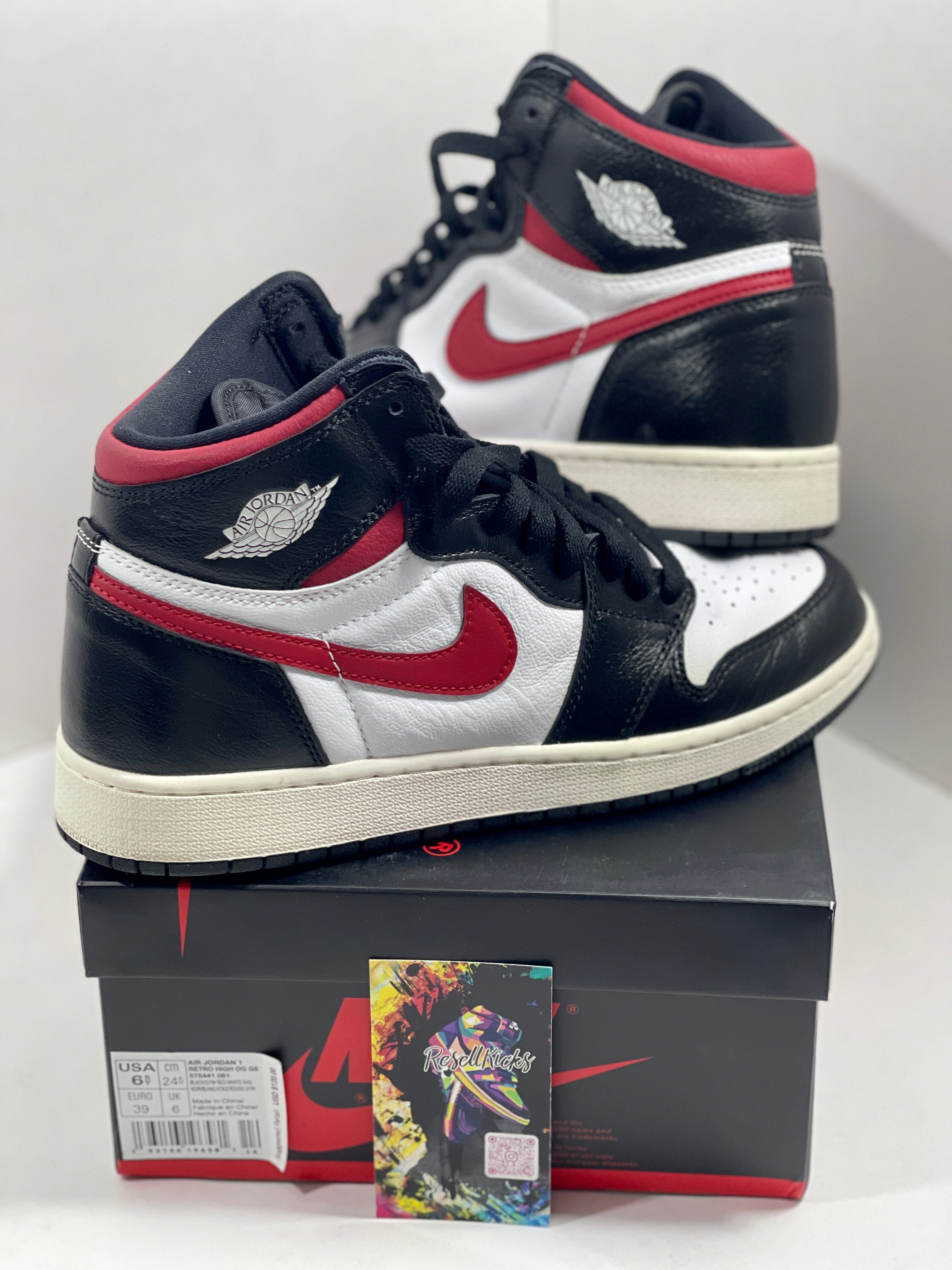 USED SIZE 6.5 YOUTH - AIR JORDAN 1 RETRO HIGH "BLACK GYM RED" 2019 (GS)