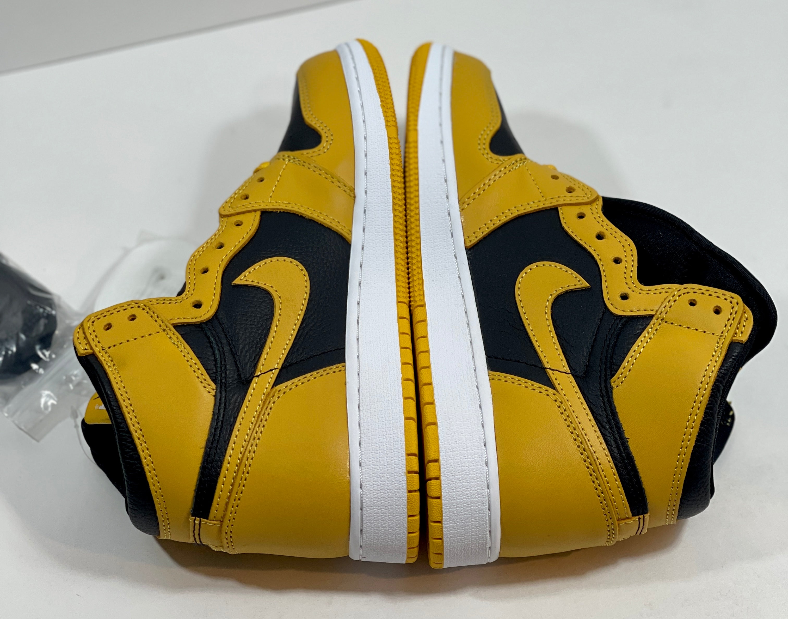 NEW SIZE 6.5 YOUTH - AIR JORDAN 1 RETRO HIGH OG "POLLEN" 2021 (GS)