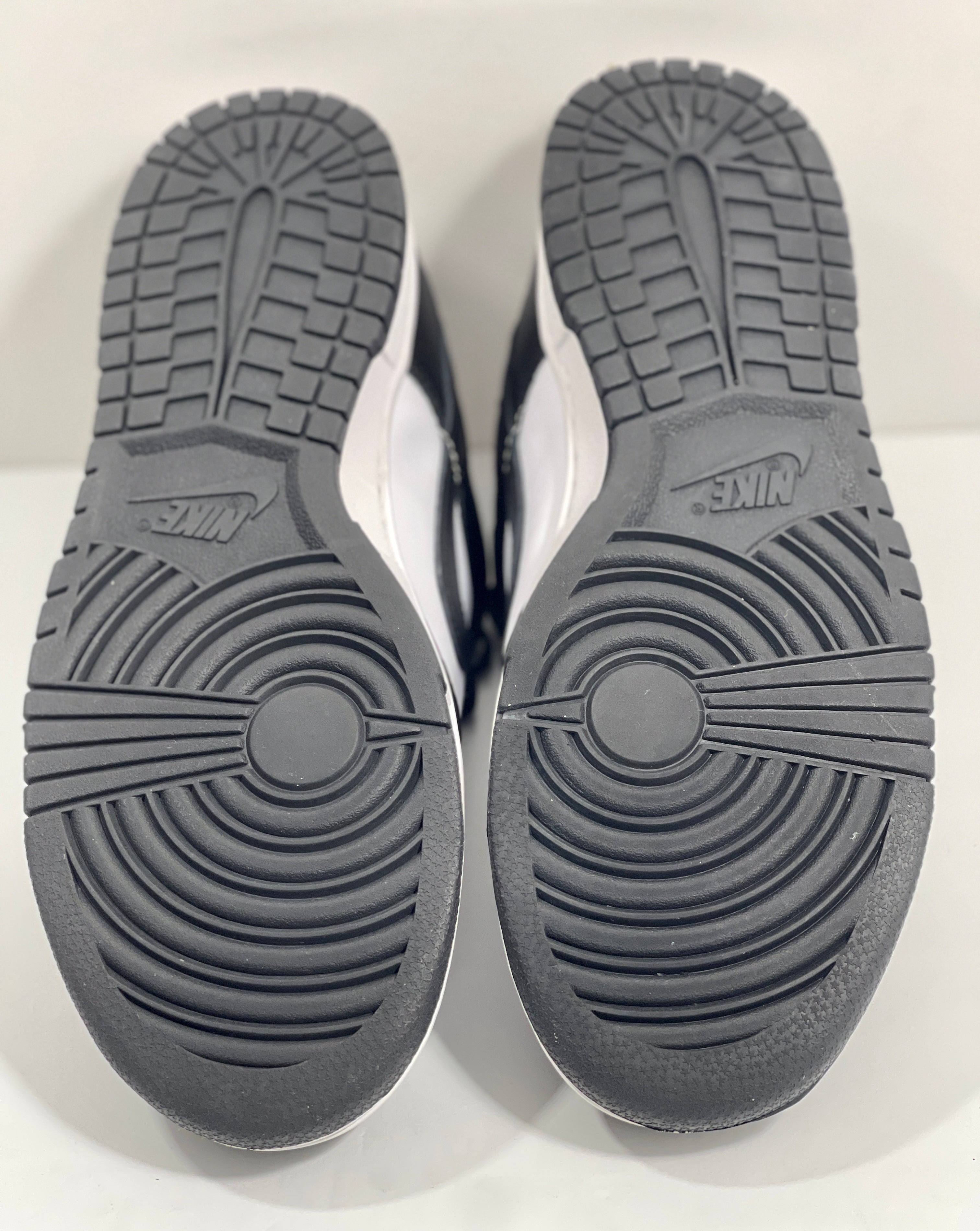 NEW SIZE 8.5 MENS - NIKE DUNK LOW RETRO "WHITE BLACK PANDA" 2021