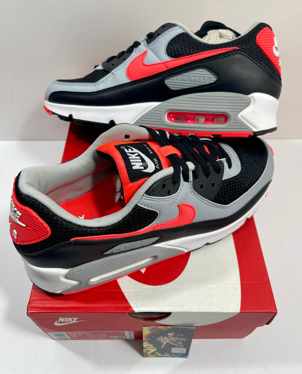 NEW SIZE 10.5 MENS - NIKE AIR MAX 90 "RADIANT RED" 2020