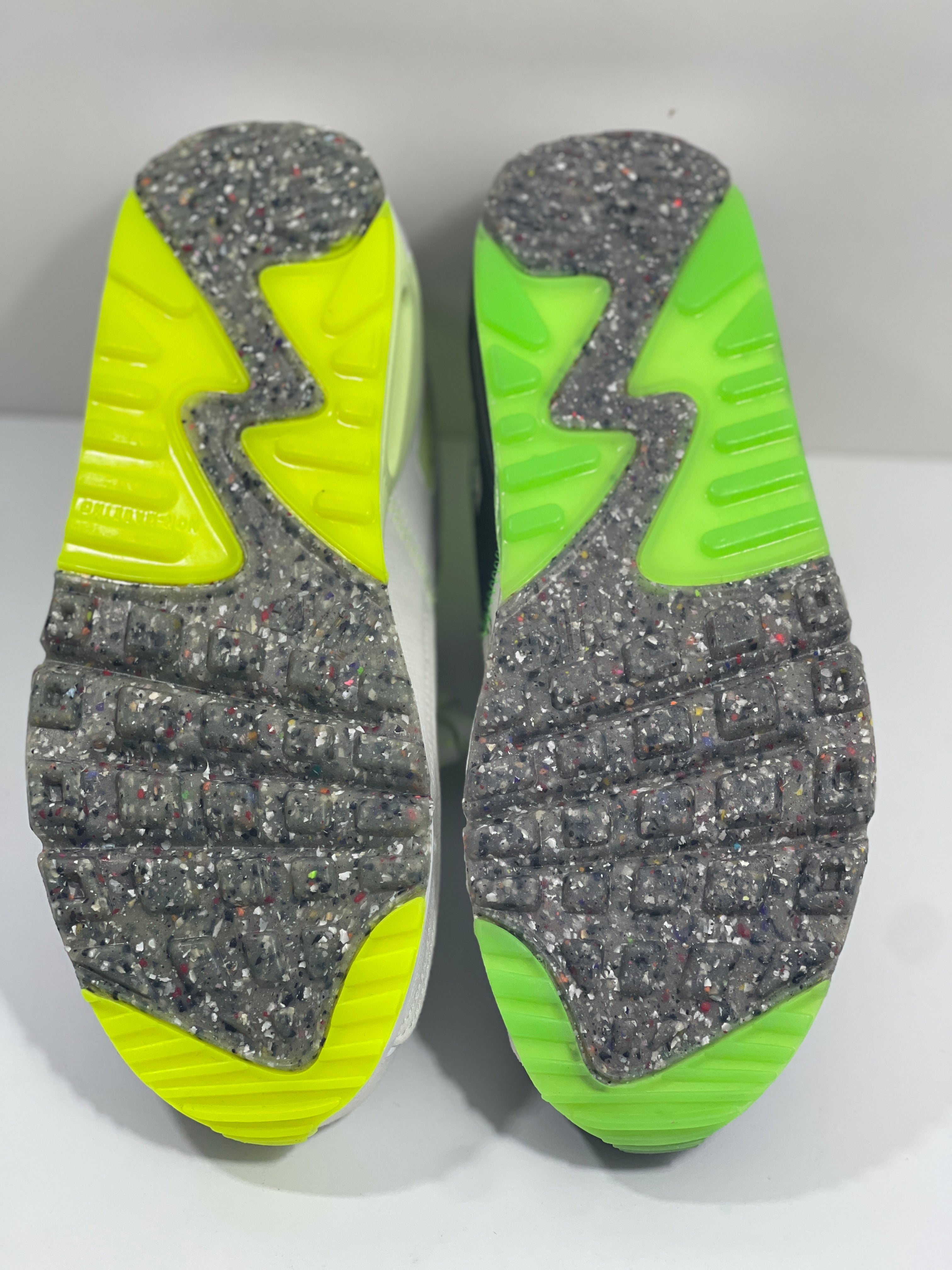 NEW SIZE 7 YOUTH - NIKE AIR MAX 90 "EXETER EDITION" (GS) 2021