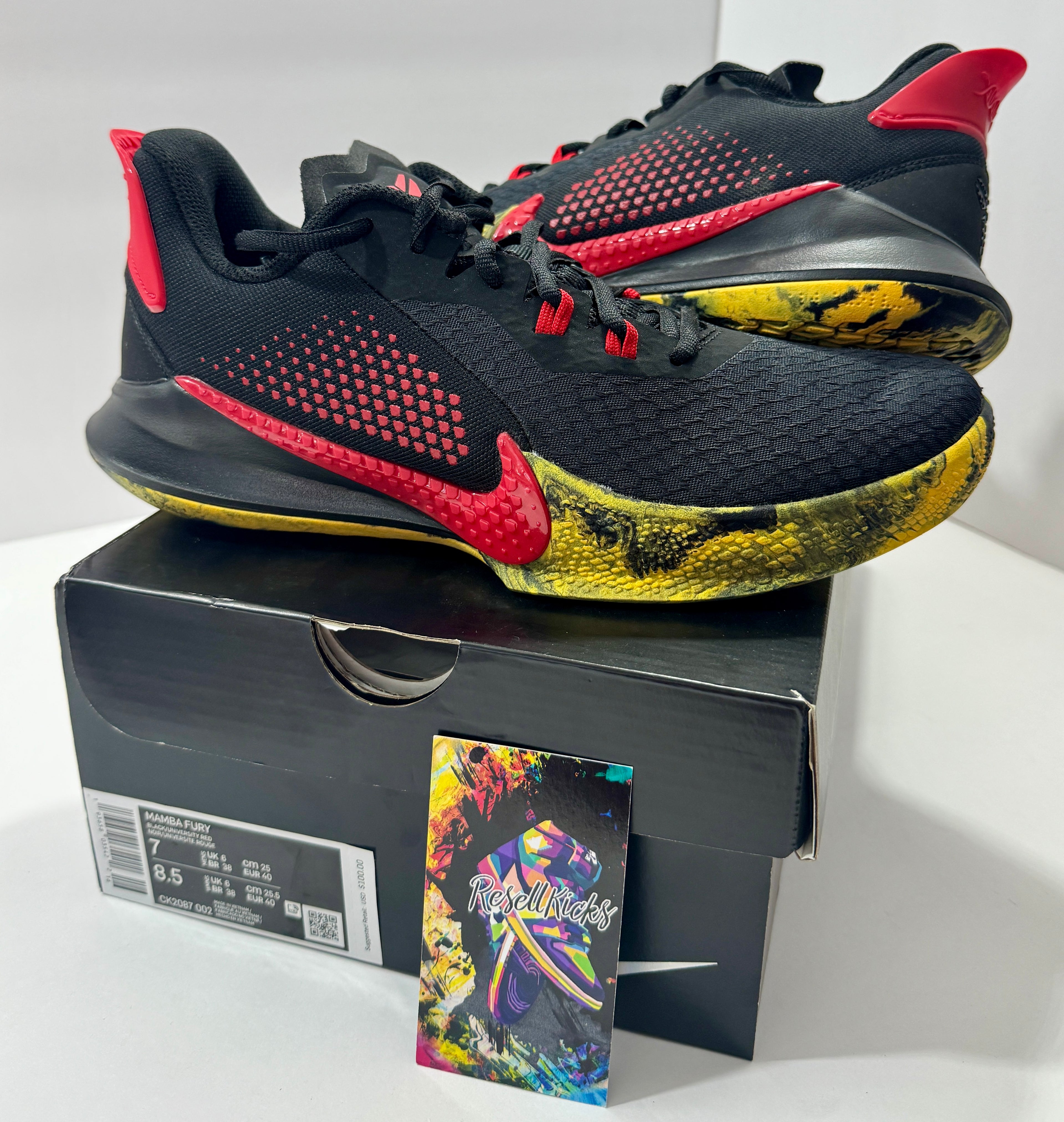 NEW SIZE 7 MENS - NIKE MAMBA FURY "ALTERNATE BRUCE LEE" 2020