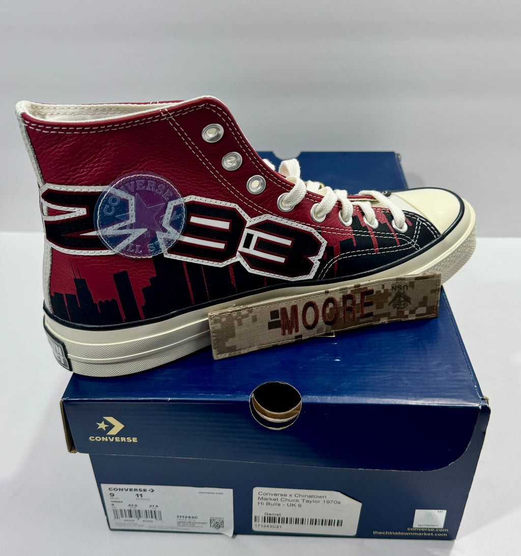 NEW SIZE 9 MENS - CONVERSE CHINATOWN MARKET X CHUCK 70 HIGH "BULLS CHAMPIONSHIP JACKET"