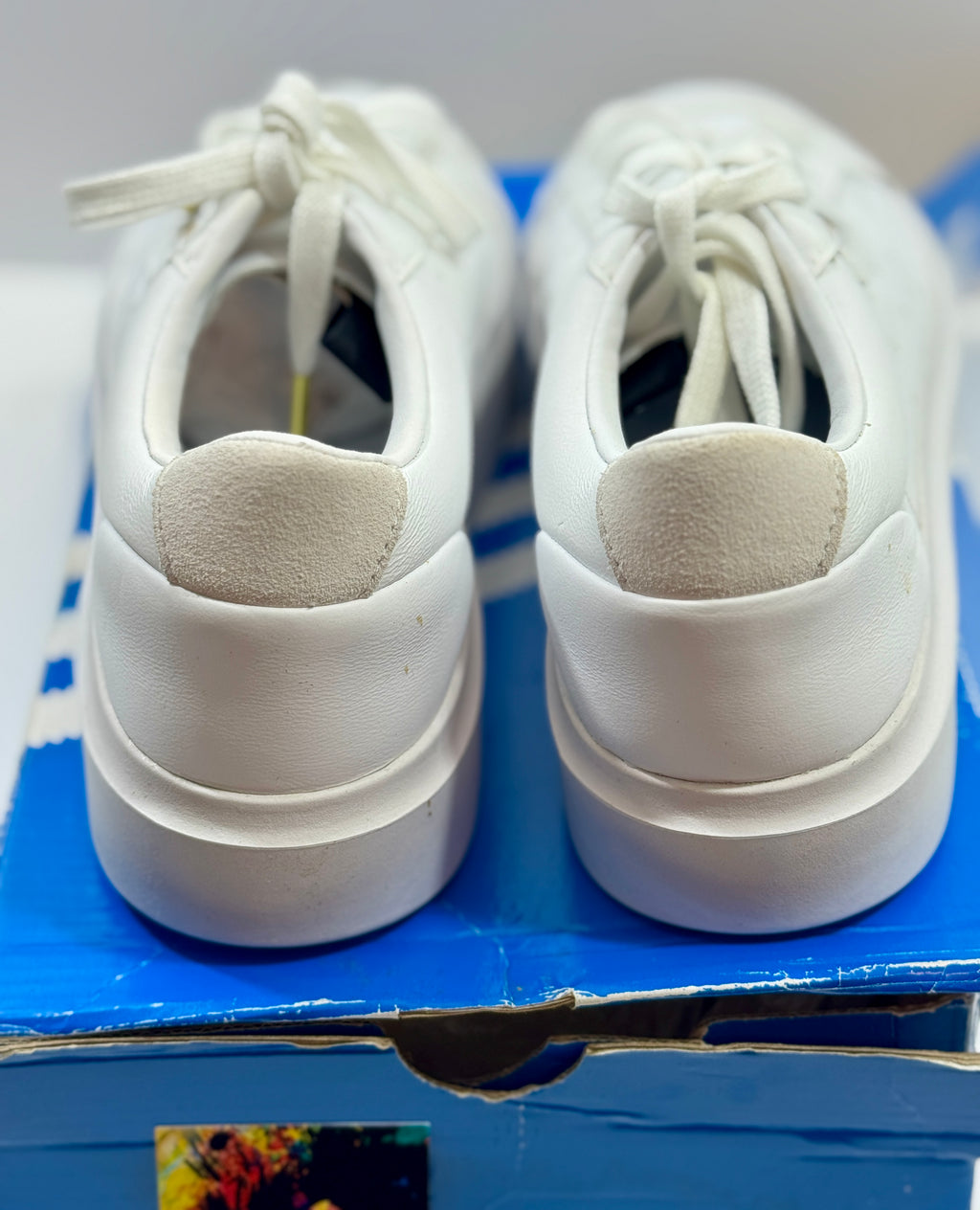 USED SIZE 10 WOMENS - PUMA COURT SNEAKER